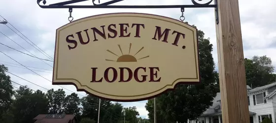 Sunset Mountain Lodge | New York - George Gölü (ve civarı) - Brant Lake