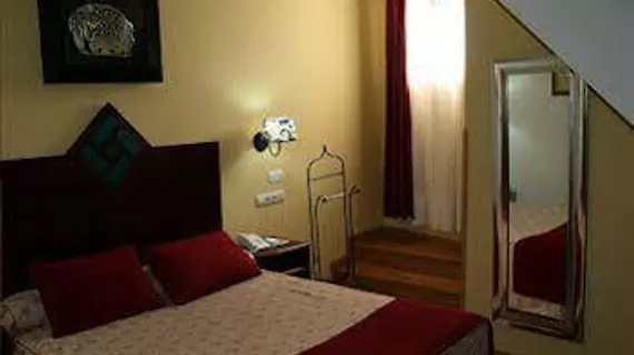 Hotel La Casa Mudéjar Hospedería | Kastilya ve Leon - Segovia (vilayet) - Segovia - Segovia Tarihi Şehir Merkezi