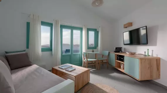 Neptune Luxury Spa Suites | Ege Adaları - Santorini