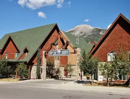 Mystic Springs Chalets & Hot Pools | Alberta - Canmore