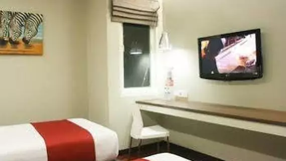 Citihub Hotel @Tunjungan | Doğu Cava - Surabaya