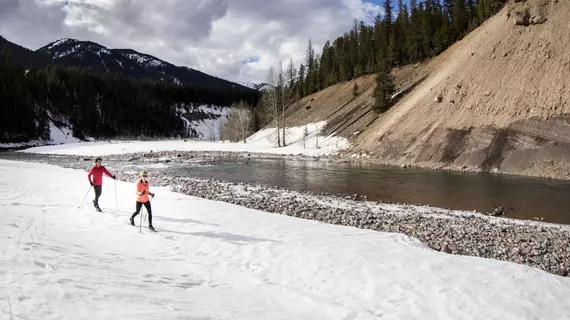 Izaak Walton Inn | Montana - Essex