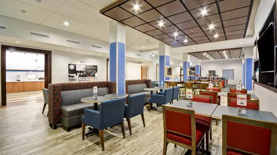 Holiday Inn Express Evansville | Indiana - Evansville (ve civarı) - Evansville