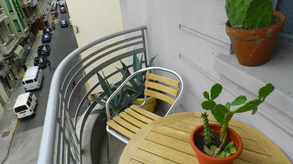 Casa Sarandi Guesthouse | Montevideo - Ciudad Vieja