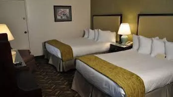 Retlaw Plaza Hotel | Wisconsin - Fond du Lac