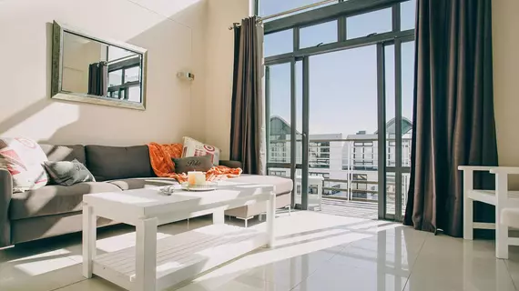 Blouberg Holiday Apartments | Western Cape (il) - West Coast DC - Drakenstein - Cape Town (ve civarı) - Cape Town - Bloubergstrand