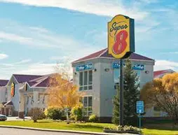 Super 8 Motel - Drumheller | Alberta - Drumheller (ve civarı) - Drumheller