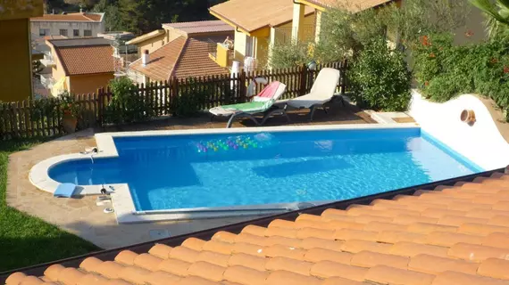 B&B Villa Di Giorgi | Sicilya - Palermo (vilayet) - Cefalu