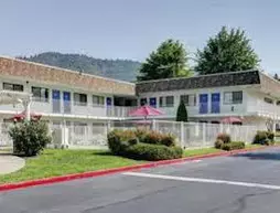 Motel 6 Grants Pass | Oregon - Medford (ve civarı) - Grants Pass