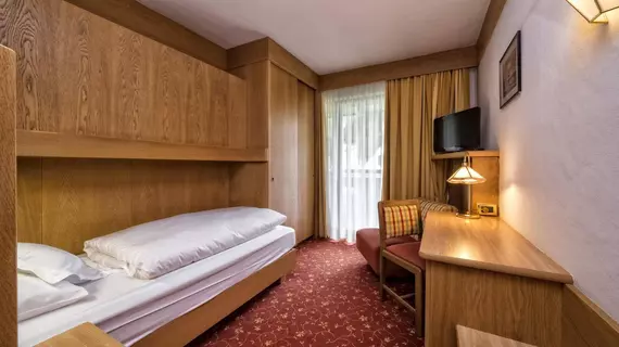 Hotel Armin | Trentino-Alto Adige - Güney Tirol (il) - Selva di Val Gardena