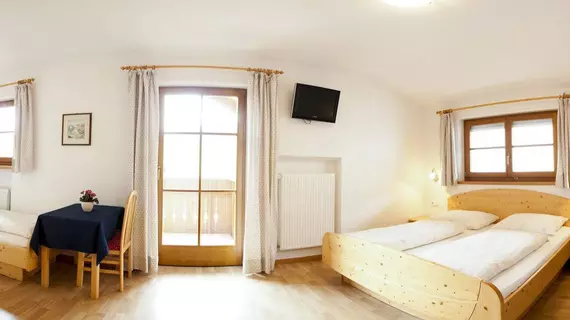 Residence Hauserhof | Trentino-Alto Adige - Güney Tirol (il) - Rodengo - Chifa