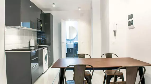 Santa Cruz Apartments | Andalucia - Malaga İli - Malaga - Malaga Tarihi Merkezi - Centro