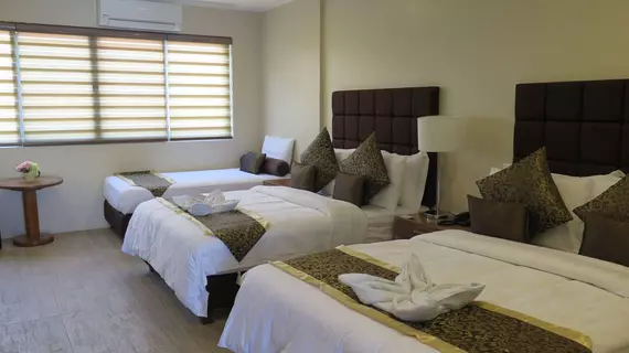 Splash Suites Tagaytay | Cavite - Tagaytay