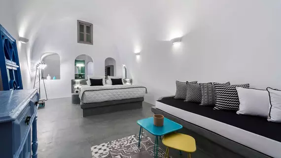 MODERNITY SUITES | Ege Adaları - Santorini