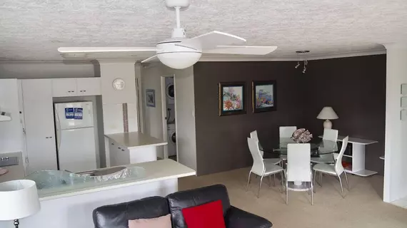 Oceanside Cove Holiday Apartments | Queensland - Gold Coast (Altın Sahil) - Burleigh Heads