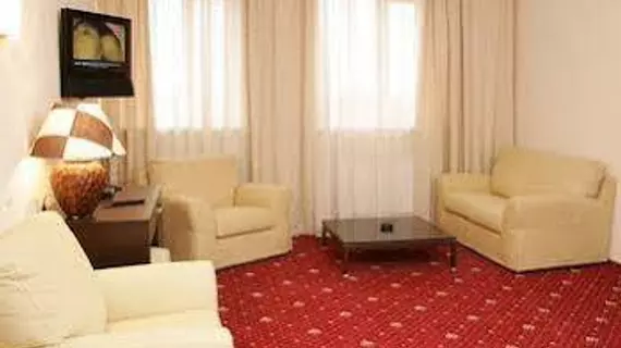 Hotel Genoff | Krasnodar Krayı - Krasnodar