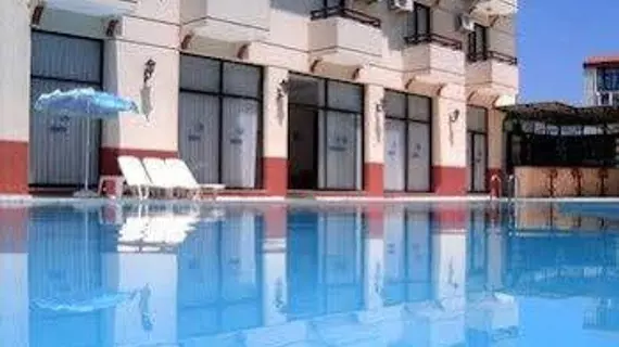 Kanarya Hotel | İzmir - Çeşme