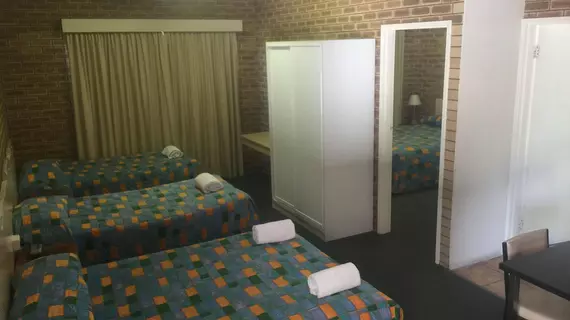 Blue Violet Motor Inn | Queensland - Toowoomba (ve civarı) - East Toowoomba