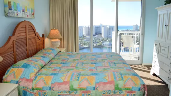 Pelican Beach Resort by Wyndham Vacation Rentals | Florida - Fort Walton Beach - Destin (ve civarı) - Destin