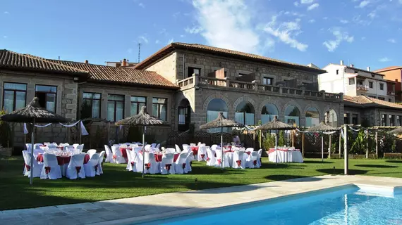 Posada Real Restaurante El Linar Del Zaire | Kastilya ve Leon - Avila (vilayet) - Burgohondo