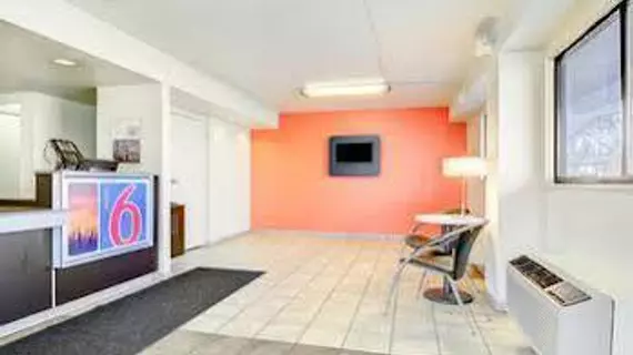 Motel 6 Springfield - North | Missouri - Springfield (ve civarı) - Springfield