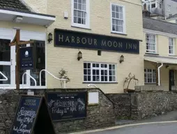 Harbour Moon Inn