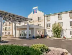 Motel 6 Redmond | Oregon - Bend (ve civarı) - Redmond