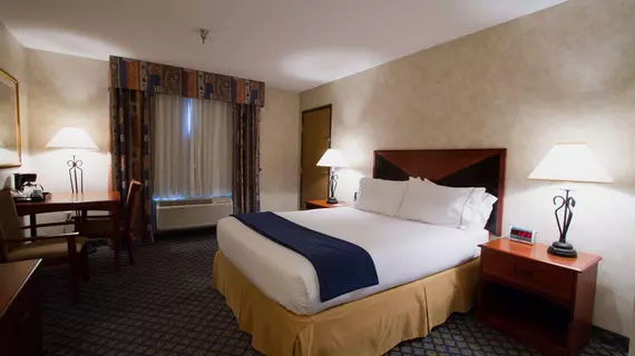 HOLIDAY INN EXPRESS MILES CITY | Montana - Miles City