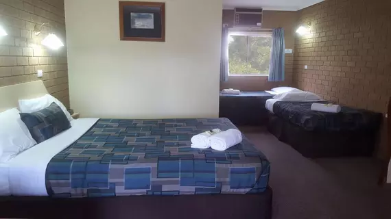 Hepburn Springs Motor Inn | Victoria - Daylesford (ve civarı) - Hepburn Springs