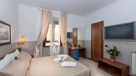 Ora Guesthouse | Lazio - Roma (ve civarı) - Roma Kent Merkezi - Monti