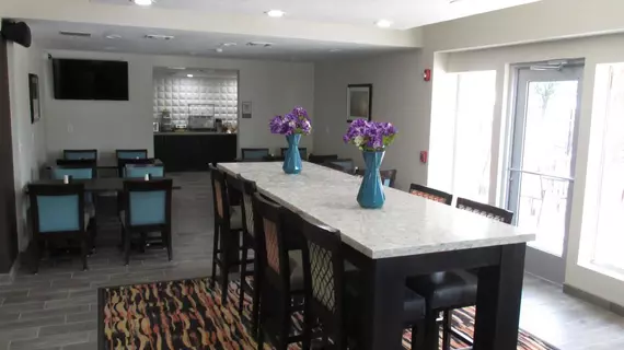 Best Western Plus Downtown North | Teksas - San Antonio (ve civarı) - San Antonio