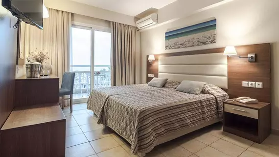 Messonghi Beach Hotel - All Inclusive | İyon Adaları - Korfu - Messonghi