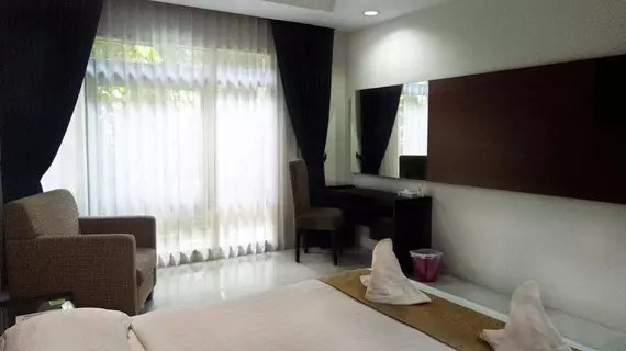 New Grand Park Hotel | Doğu Cava - Surabaya