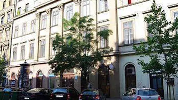 Budapest Centrum Hostel | Pest County - Budapeşte (ve civarı) - Budapeşte Kent Merkezi - Belváros - Lipótváros