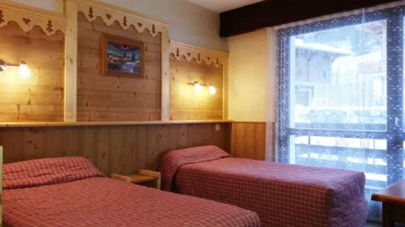 Hotel Le Soly | Auvergne-Rhone-Alpes - Haute-Savoie (bölge) - Morzine