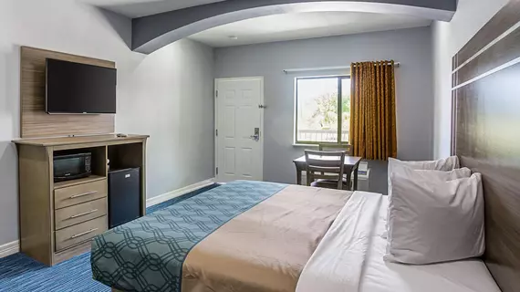 Rodeway Inn and Suites Houston I45 North near Spring | Teksas - Houston (ve civarı) - Houston