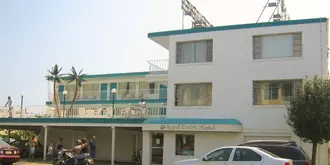 Royal Court Motel