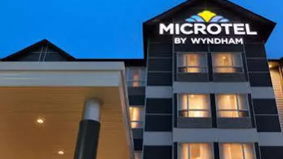 Microtel Inn & Suites By Wyndham Whitecourt | Alberta - Whitecourt (ve civarı) - Whitecourt