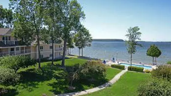 Westwood Shores Waterfront Resort | Wisconsin - Door County - Sturgeon Bay