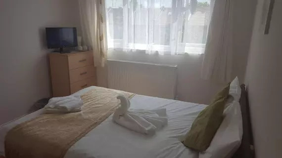 Paradise Accomodation | Londra (ve civarı) - Newham - East Ham