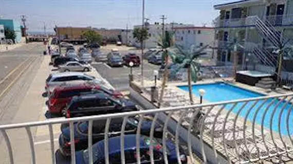 Quarterdeck Motel | New Jersey - Middle Township - Cape May - Wildwood (ve civarı) - Wildwood