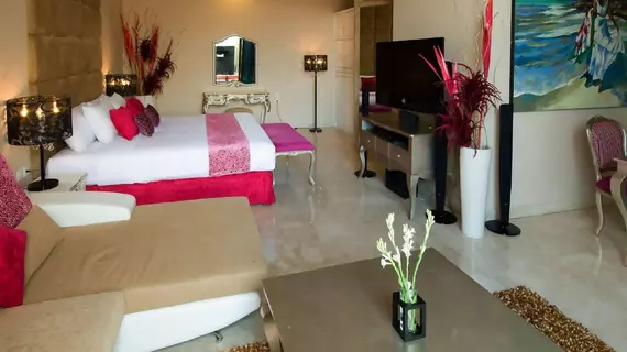 Kamuela Villas Seminyak | Bali - Badung - Günbatımı Yolu