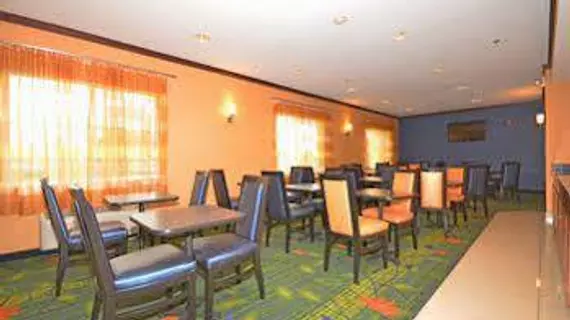 Fairfield Inn & Suites Jefferson City | Missouri - Columbia (ve civarı) - Jefferson City