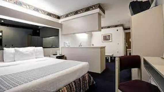 Americas Best Value Inn Racine | Wisconsin - Milwaukee (ve civarı) - Racine - Mount Pleasant