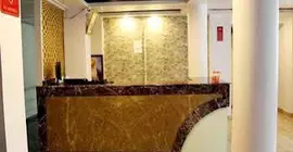 OYO Rooms Revolving Restaurant Mussoorie | Uttarkand - Dehra Dun Bölgesi - Dehradun - Mussoorie