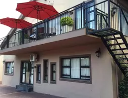 Pumleni Guesthouse | Kuzeybatı (il) - Madibeng - Hartbeespoort - Schoemansville