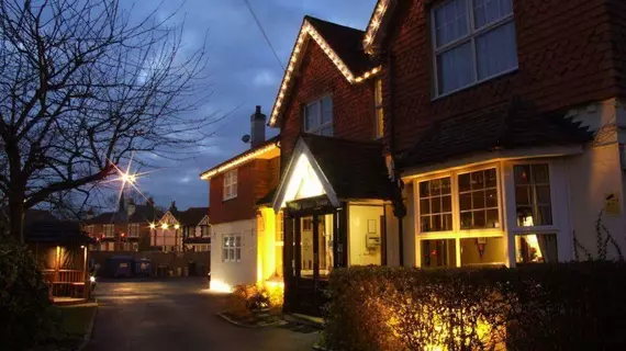 Corner House Hotel | Surrey (kontluk) - Horley