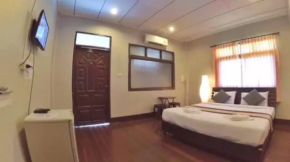 Marina Hut Guest House | Krabi İli - Ko Lanta