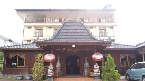 Puri Mimi Hotel | Bali - Badung - Dewi Sri