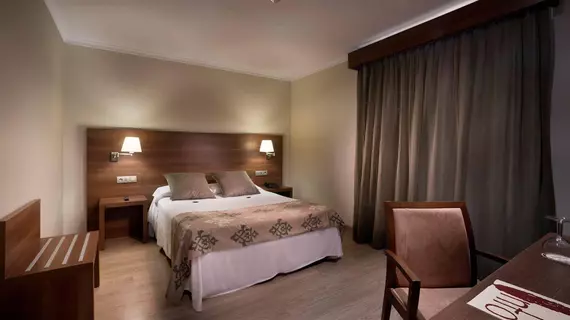 Hotel Ronda Figueres | Katalonya - Girona İli - Alt Empordà - Figueres